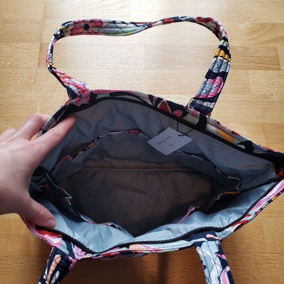 NWT Vera Bradley Mandy Bag - Picture 4 of 7